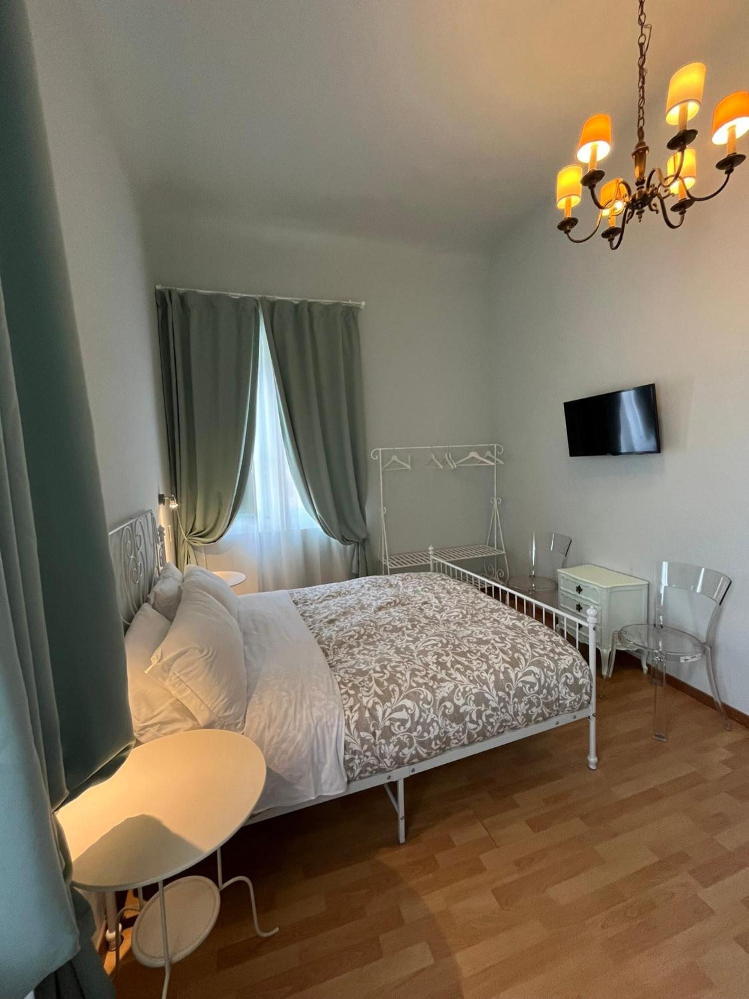B&B Dante Alighieri Florenţa Exterior foto